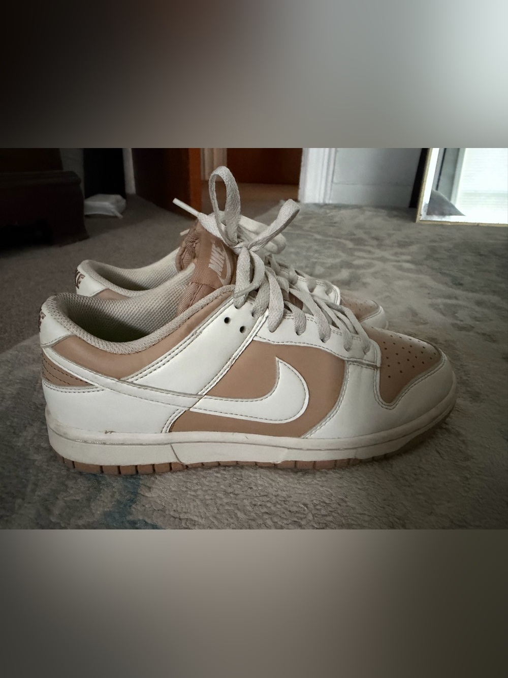 Nike Women’s Low-Top Sneakers in Cream and Tan